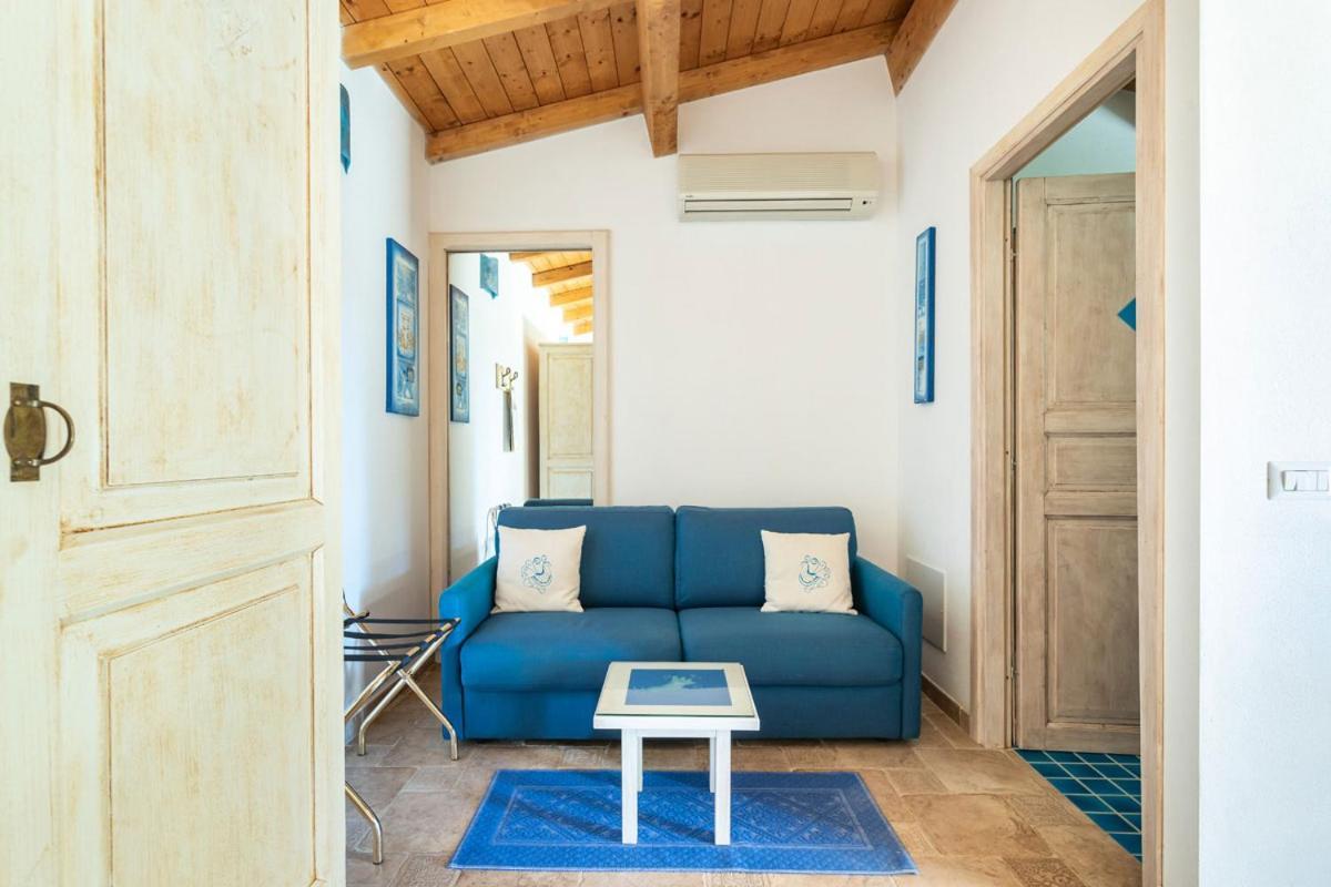 Villa Flumini Флумини ди Куарту Екстериор снимка