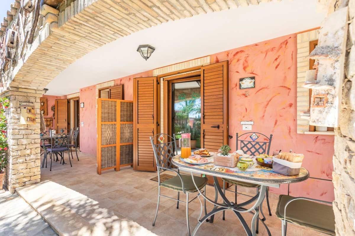 Villa Flumini Флумини ди Куарту Екстериор снимка