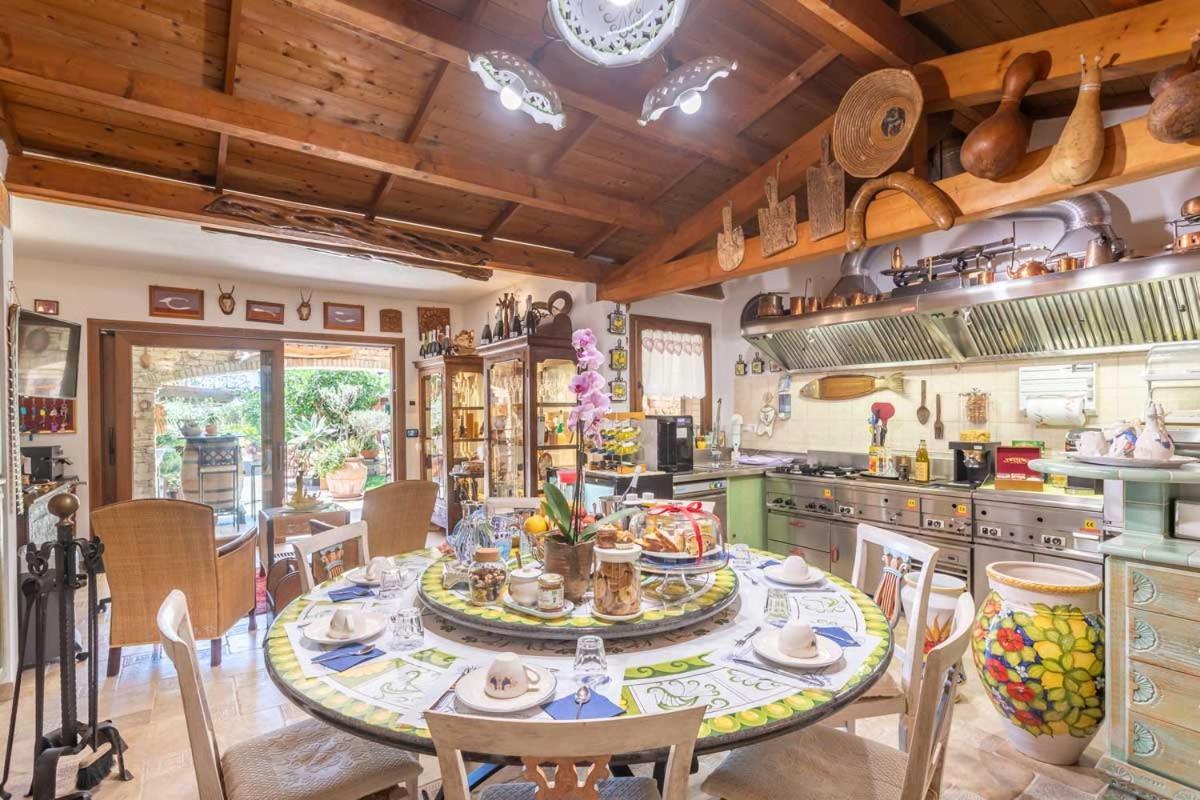 Villa Flumini Флумини ди Куарту Екстериор снимка