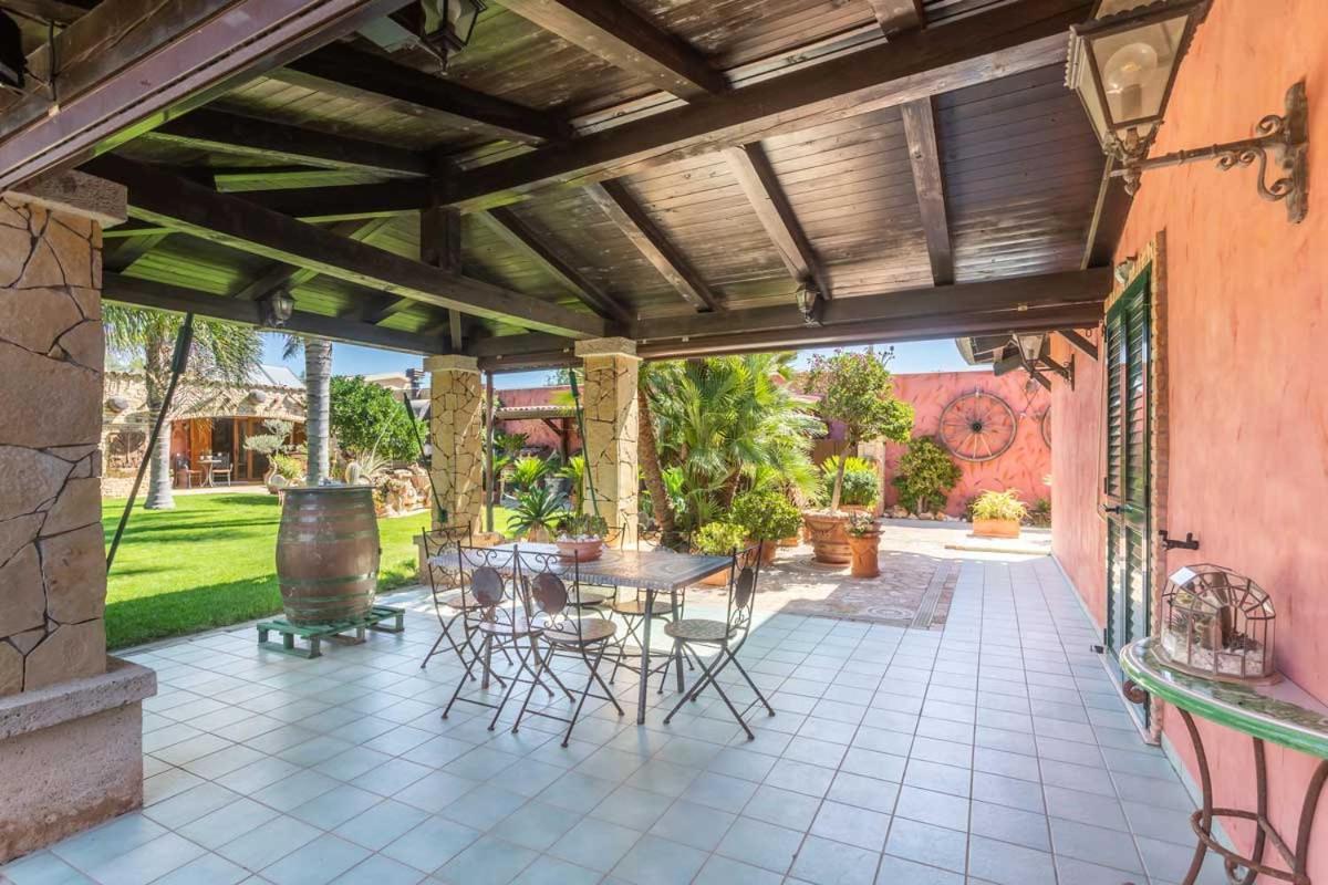 Villa Flumini Флумини ди Куарту Екстериор снимка